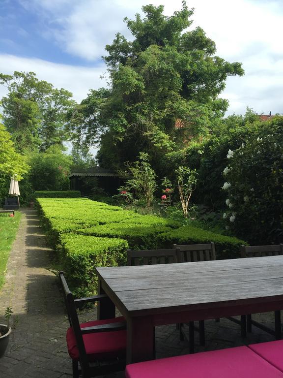 Bed And Breakfast De Oude Pastorie สเนก ภายนอก รูปภาพ